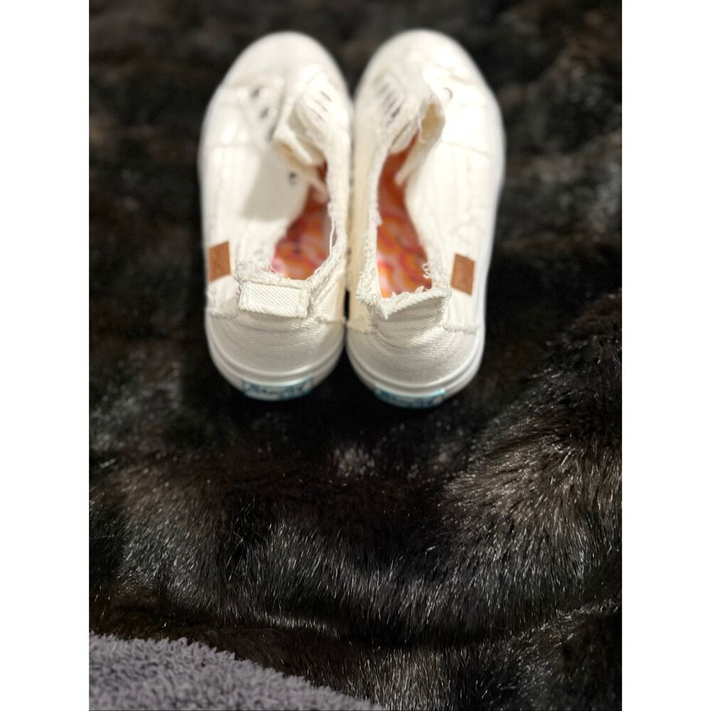 Blowfish Malibu Women's Play Sneaker Smoked White size 10 shoes - Picture 3 of 5